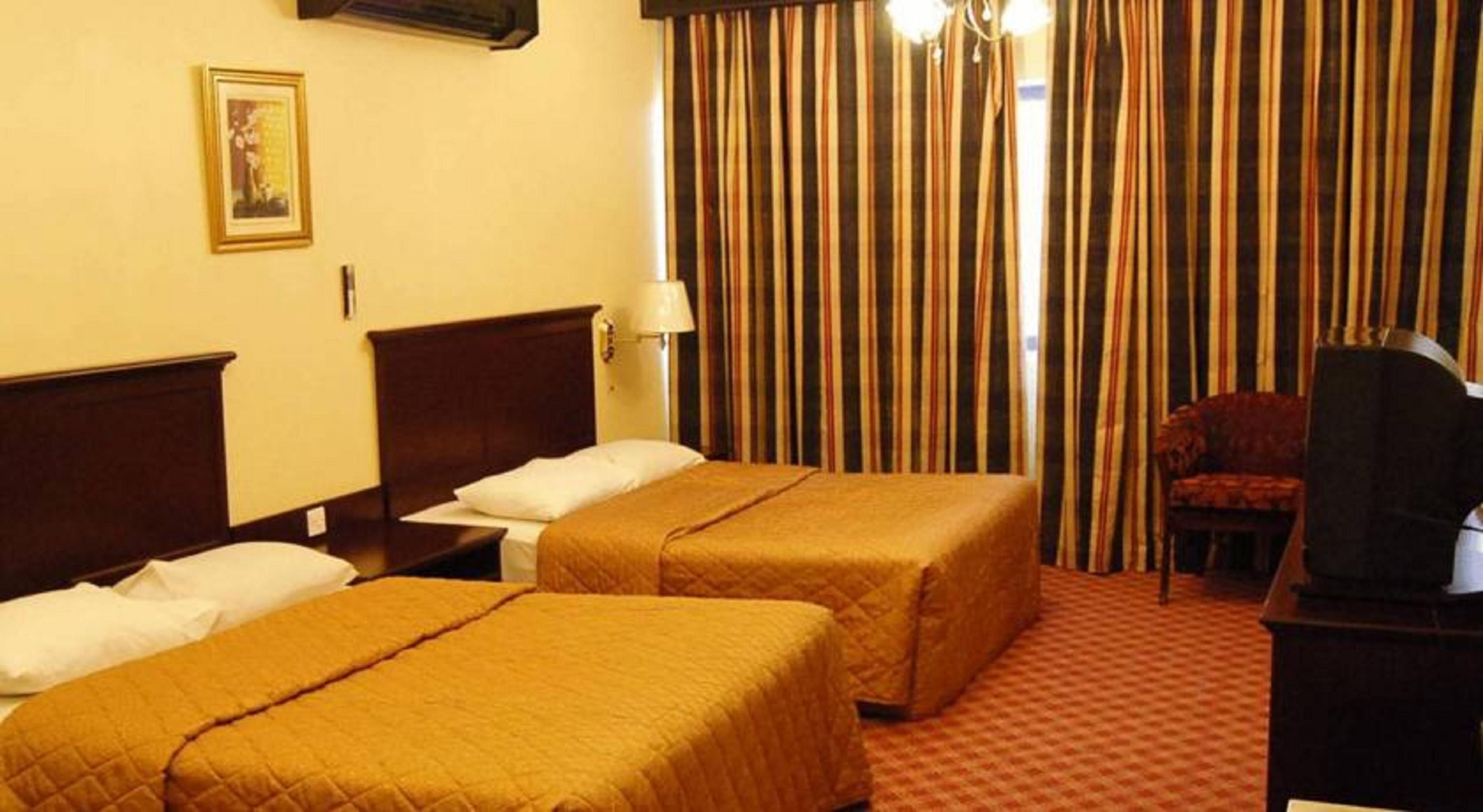Abjad Crown Hotel Дубай Экстерьер фото