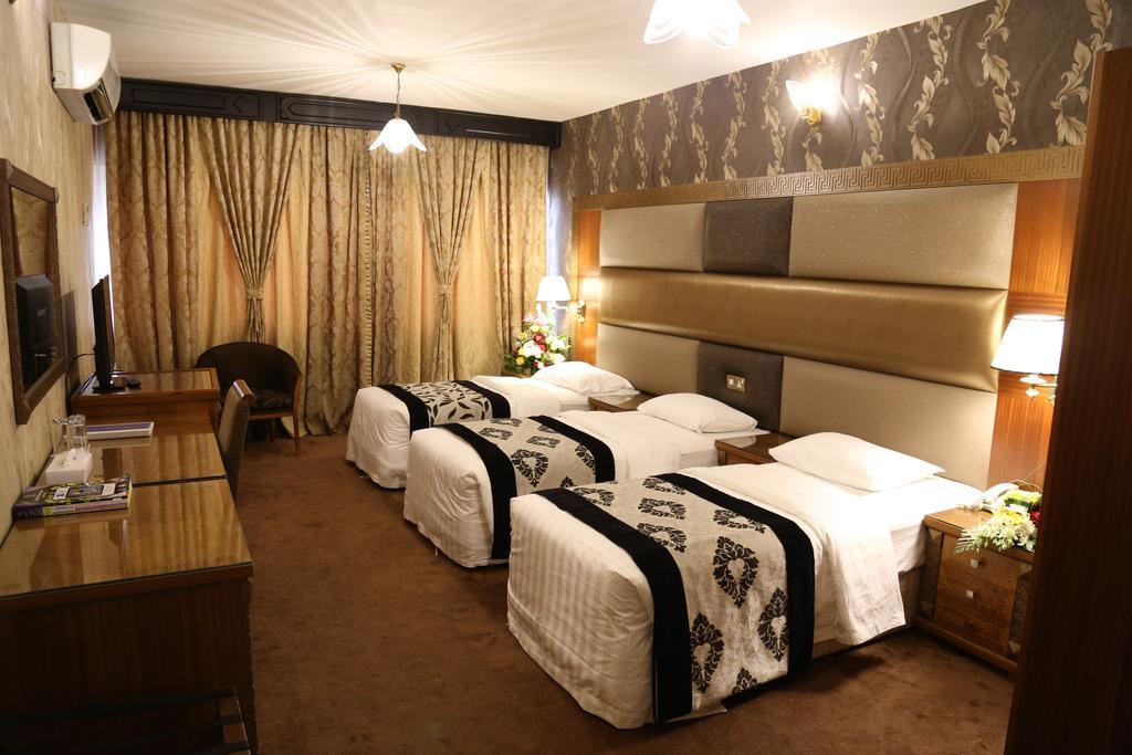 Abjad Crown Hotel Дубай Экстерьер фото