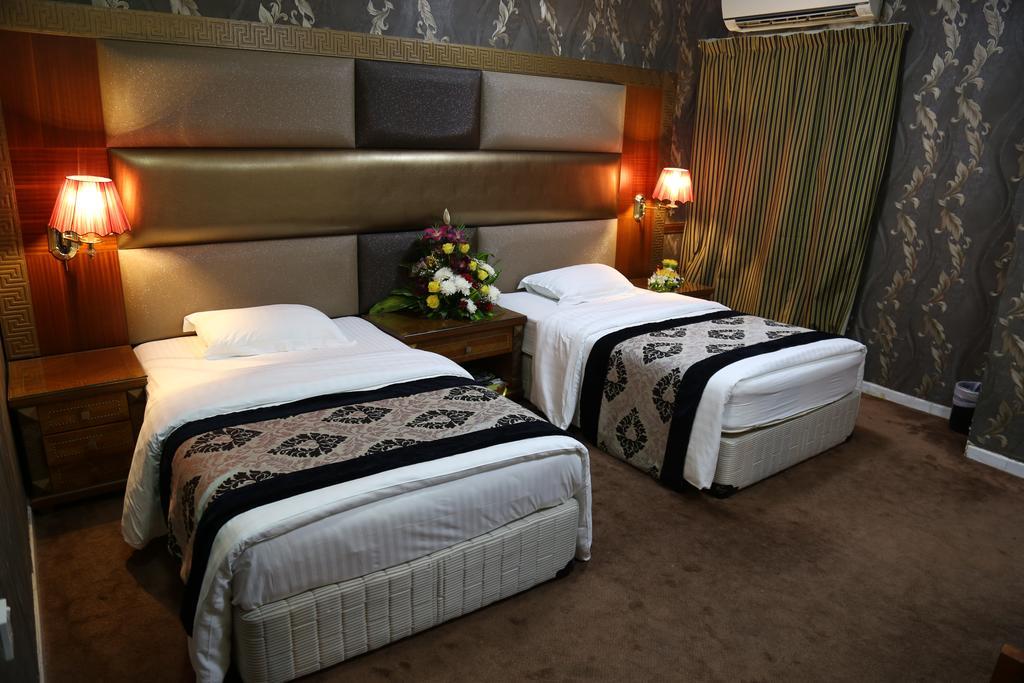 Abjad Crown Hotel Дубай Экстерьер фото