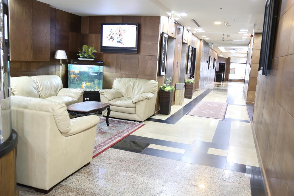 Abjad Crown Hotel Дубай Экстерьер фото