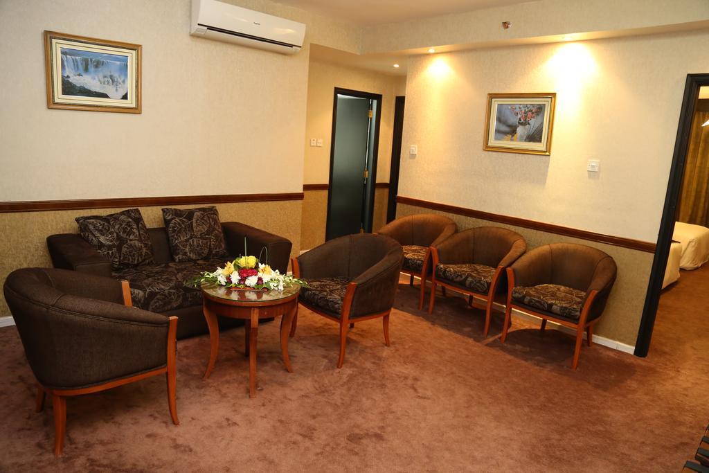 Abjad Crown Hotel Дубай Экстерьер фото