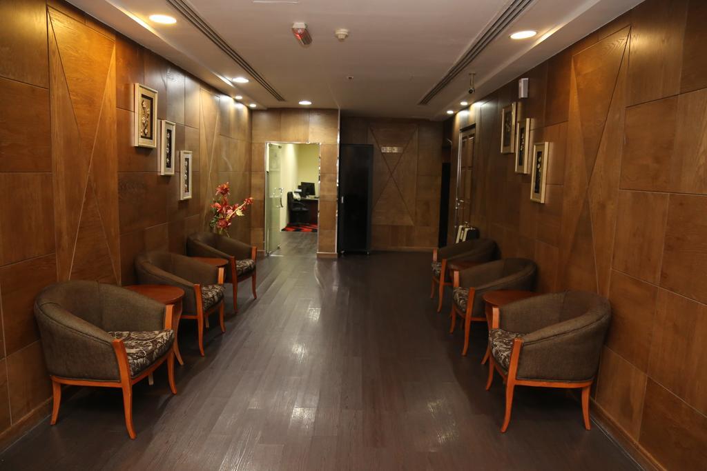 Abjad Crown Hotel Дубай Экстерьер фото