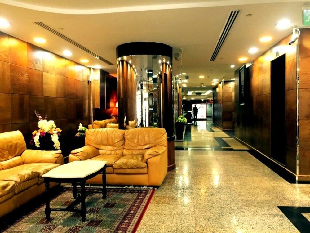 Abjad Crown Hotel Дубай Экстерьер фото
