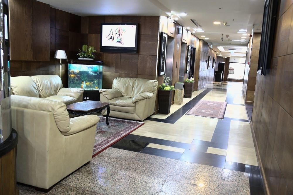 Abjad Crown Hotel Дубай Экстерьер фото