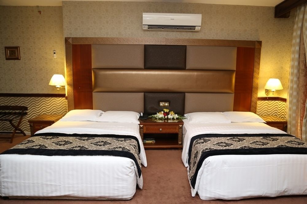 Abjad Crown Hotel Дубай Экстерьер фото